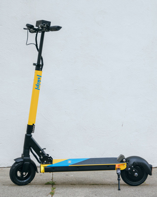 skipscooterssideview1 skipscooterssideview1